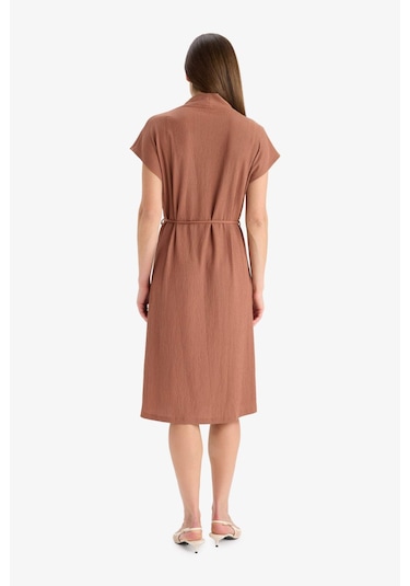 Defacto Regular Fit V Yaka Bağlamalı Midi Elbise F4673ax25hsbn101 Kahve