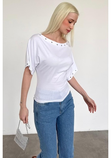 Madmext Beyaz Off Shoulder Metal Detaylı Kadın Bluz Mg2671 Beyaz