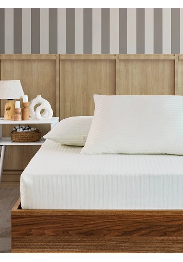 Beyaz Pamuklu Çizgili Saten Lastikli Çarşaf Takımı Tek Kişilik + 1 Yastık Kılıfı Beyaz