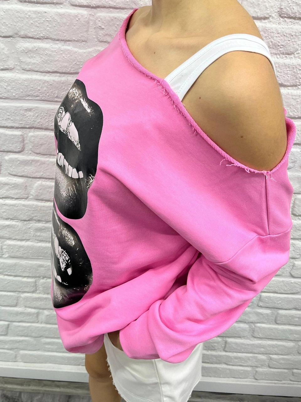 Kadın Pembe Oversize Sweatshirt Baskılı Dudak Desenli, Sokak Stili, Rahat Kesim Pembe
