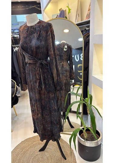 Nuss 2011 İpek Elbise Kuşak Detayli Tarçin Tarçın