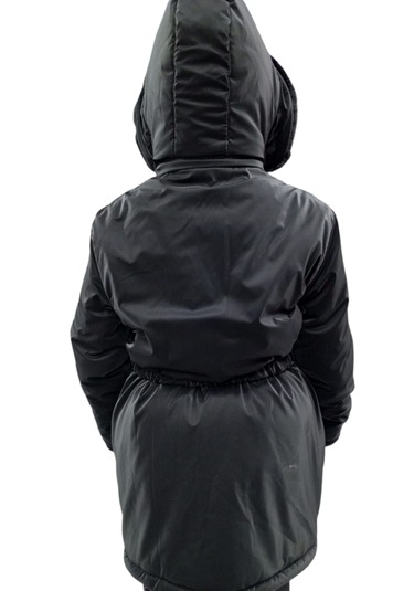 Kız Çocuk Önü Gipeli Kemerli Kapüşonlu Fermuar Çıtçıt Kapamalı Peluş Astarlı Siyah Midi Boy Mont Siyah Kız Çocuk Önü Gipeli Kemerli Kapüşonlu Fermuar Çıtçıt Kapamalı Peluş Astarlı Siyah Midi Boy Mont Siyah