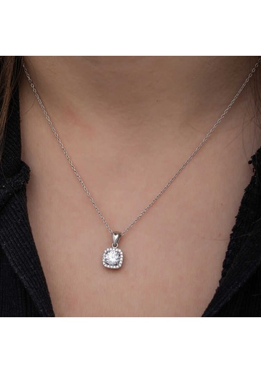 925 Ayar Gümüş Kare Montür Tek Taş Kadın Kolye Gümüş