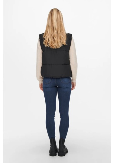 Jdy Kadın Jdynewerıca Dik Yaka Çift Cepli Şişme Yelek 15234210 Siyah Siyah