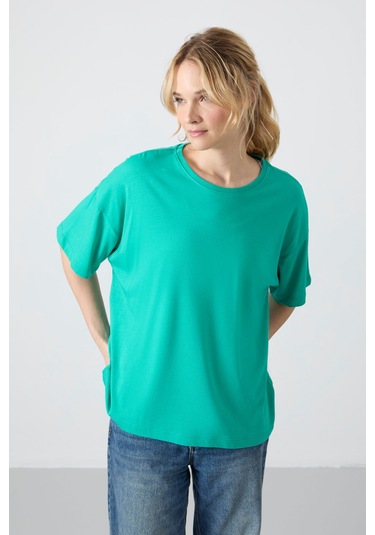 Tommy Life Deniz Yeşili Penye Modal Yumuşak Tuşeli Oversize Fit Basic Kadın T-shirt- 97285 Deniz Yeşili