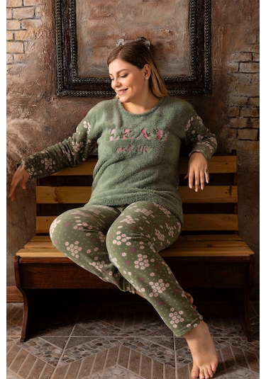 Nisanca Büyük Beden Peluş Polar Pijama Takımı- Kışlık Büyük Beden Kadın Pijama Yesil