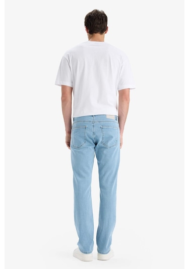 Defacto Sergio Regular Fit Normal Kalıp Normal Bel Boru Paça Jean Pantolon E7268ax25smnm39 Mavi