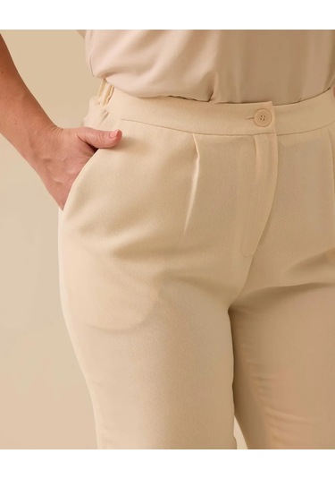 Kadın Büyük Beden Pile Detaylı Cepli Pantolon Gala-xi Krem