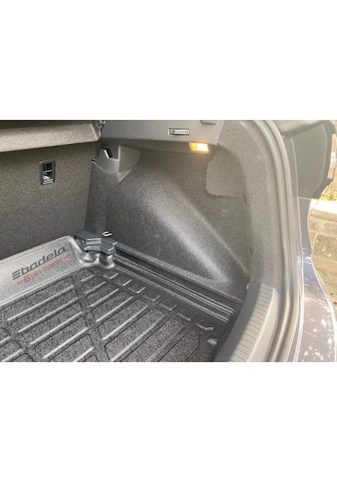 2025 Volkswagen Taigo Alt Bagaj Muhafaza Havuzu 3d