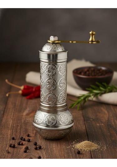 Zamak Metal Gümüş Renk 3 Lü Set Karabiber,kahve,çörek Otu El Değirmeni Öğütücü Grinder Gümüş