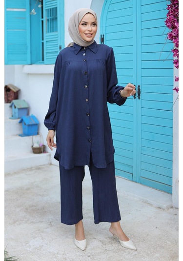 Büzgü Detaylı Tesettür Lacivert Takım Lacivert