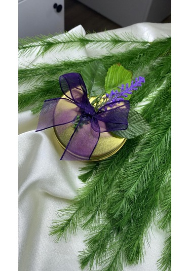 Düğün Nikah Nişan Kına Hediyeliği Lavanta Süslemeli Altın Metal Kutuda Soyawax Mum