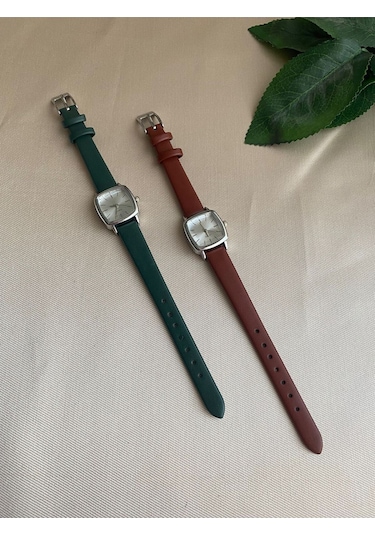 Retro Minimal Deri Kordon Kadın Kol Saati Gümüş