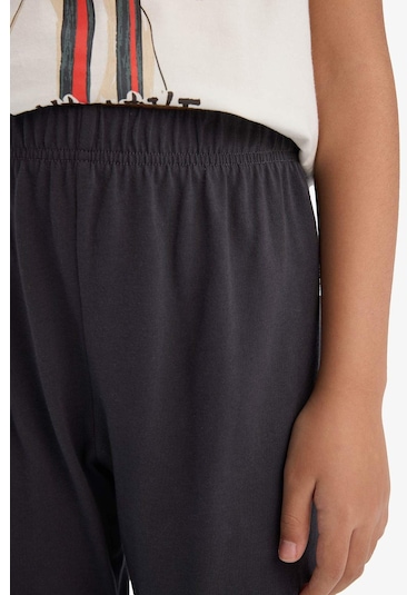 DeFacto Kız Çocuk Pijama Takımı Baskılı Kısa Kollu Üst Esnek Belli Uzun Alt E0541A825SMER85 DeFacto Kız Çocuk Pijama Takımı Baskılı Kısa Kollu Üst Esnek Belli Uzun Alt E0541A825SMER85