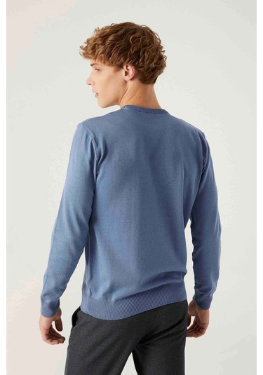 Regular Fit Koyu Mavi Tüylenme Yapmayan Bisiklet Yaka Triko Kazak Mavi