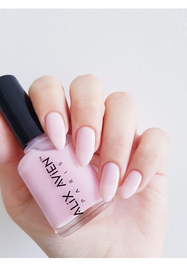 Alix Avien Açık Pembe Oje 05 Yüksek Pigmentli Uzun Süreli Kalıcılık Hızlı Kuruma Nail Lacquer 05