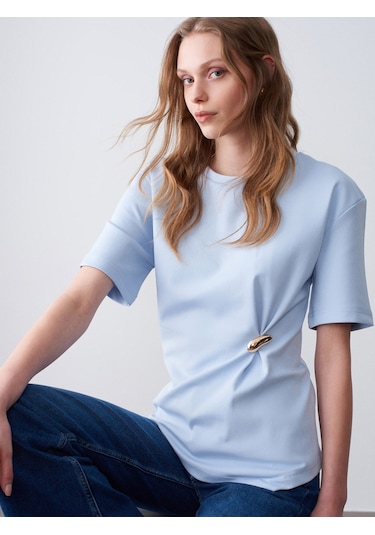 Dilvin 32445 Aksesuar Detaylı Basic T-shirt-açık Mavi