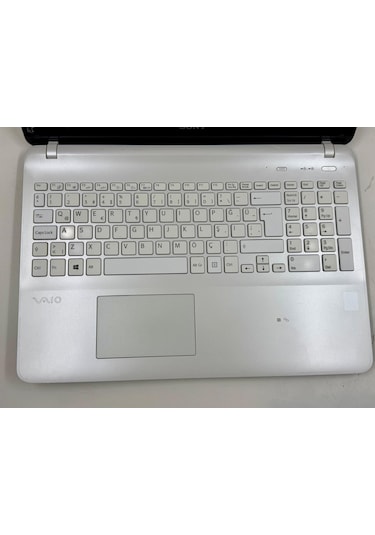 Sony Vaıo SVF152C29W Pentium 2117 8 GB 64 GB SSD Dizüstü Bilgisayar (Outlet)