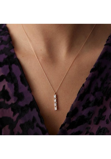 By Golden House Baget Line Kolye