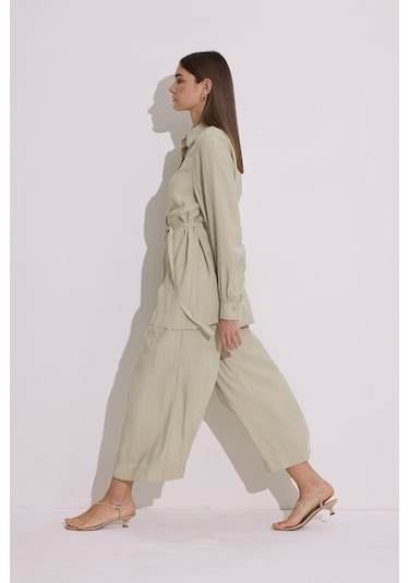 Modal Kemerli Gömlek Çağla Çağla