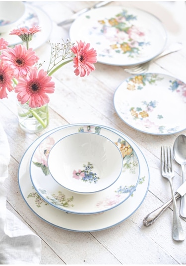 Spring Yemek Seti 24 Parça