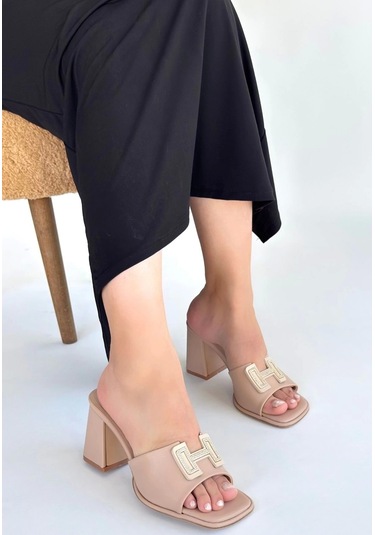 Caren Bej Cilt Topuklu Terlik Çok Renkli