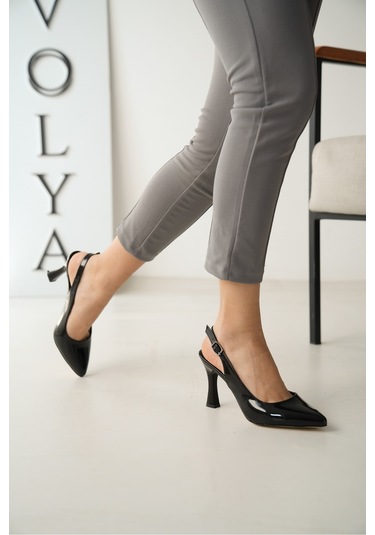 Rozalinda Siyah Rugan Önü Sivri Günlük Kullanım Topuklu Ayakkabı Siyah