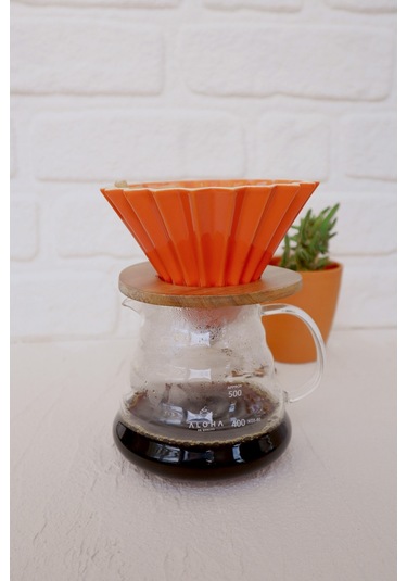 V60 Ahşap Standlı Dripper - Turuncu