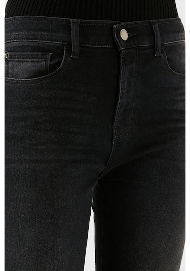 Emporio Armani Bayan Kot Pantolon 6r2j20 2daxz 0005 Siyah Emporio Armani Bayan Kot Pantolon 6r2j20 2daxz 0005 Siyah