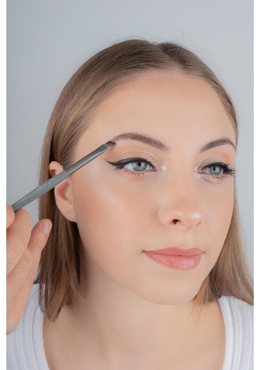 Alix Avien Açılı Eyeliner Fırçası Small Angle Brush Aa214