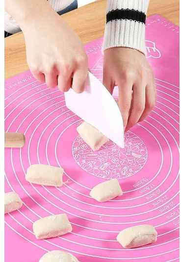 Tineke Büyük Silikon Hamur Açma Matı 40x50 Cm Kaymaz, Pratik Ve Hijyenik Çok Renkli