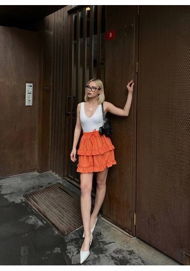 Bel Lastikli Kat Fırfır Detaylı Kısa Etek - Turuncu Turuncu