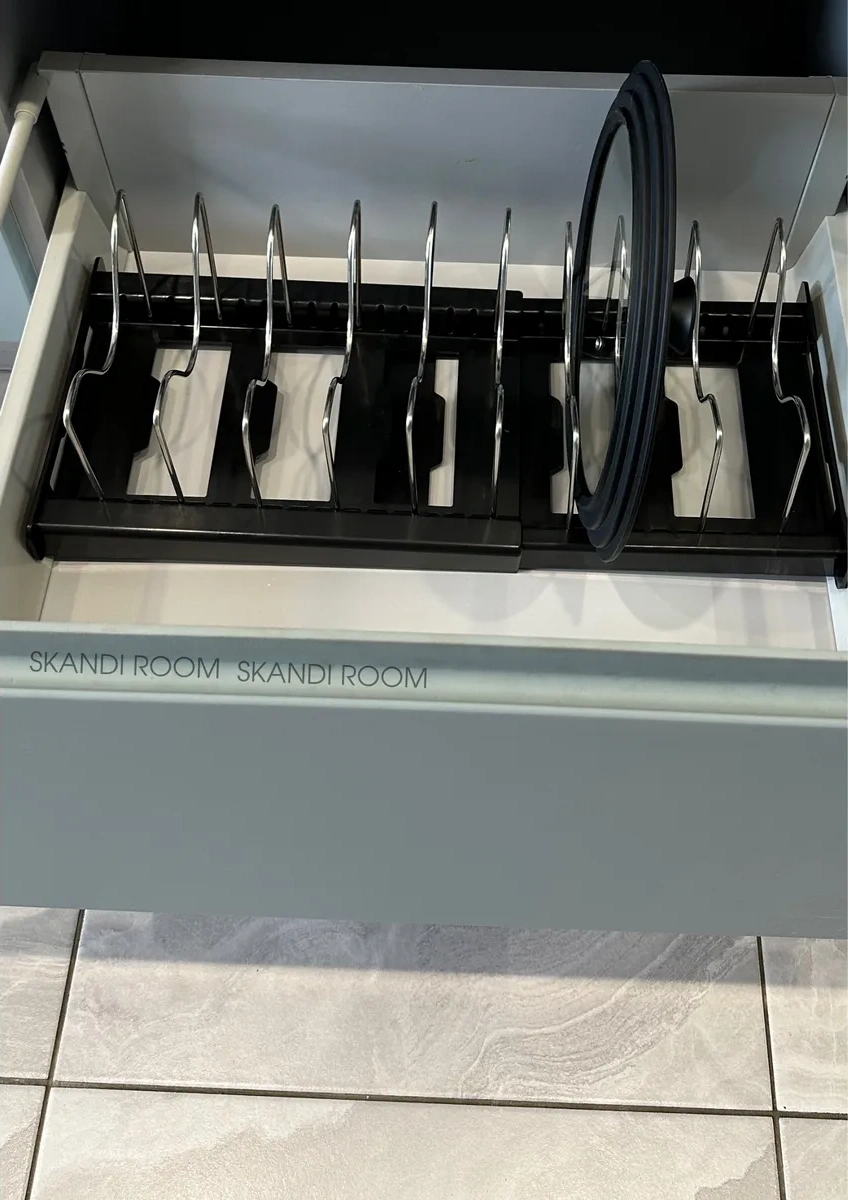 Skandi Room Tava Kapakları İçin Düzenleyici, Saklama Organzasyonu 382751188 Siyah