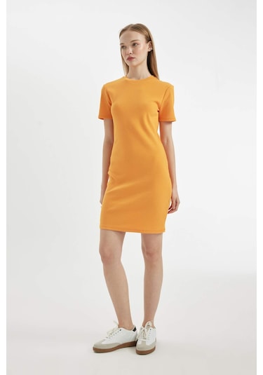DeFacto Coool Bodycon Vücudu Saran Bisiklet Yaka Fitilli Kaşkorse Kısa Kollu Mini Elbise - C1503AX24SPYL157 DeFacto Coool Bodycon Vücudu Saran Bisiklet Yaka Fitilli Kaşkorse Kısa Kollu Mini Elbise - C1503AX24SPYL157