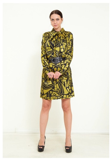 Modatalika Kadın Dijital Desen Baskı Detaylı Kemerli Şal Yaka Şık Mini Elbise Sarı