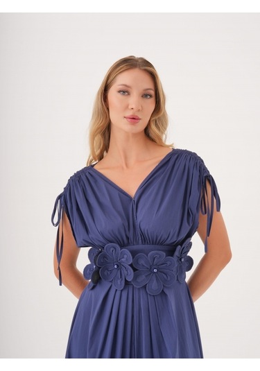 Kadın Bel Detaylı Kısa Kollu Elbise Çiçek Aplikeli, Büzgü Ve Bağcık Detaylı, %100 Pamuk Lacivert
