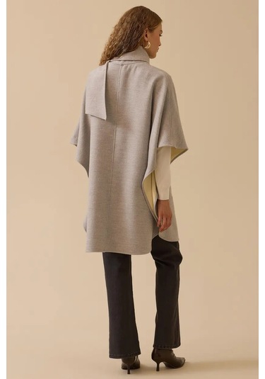 Kadın Tokalı Şal Detaylı Panço - Gri Gri