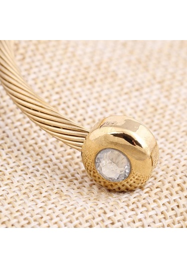 Kişiye Özel Kablolu Simetrik Yuvarlak Açılan İşlemeli Zirkonyum Bileklik