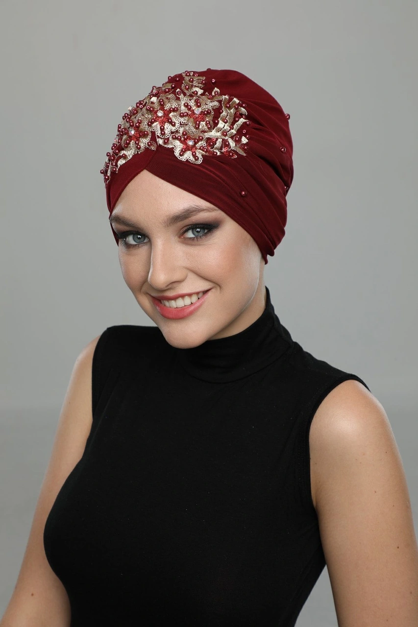 Kopma Astarlı Işlemeli Bordo Geniş Sırma Motifli Hazır Türban Tesettür Abiye Bone Bordo Geniş Sırma