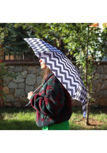 Biggdesign Moods Up Siyah Beyaz Zikzaklı Manuel Mini Şemsiye - Rüzgara Dayanıklı, Hafif, Renkli Tasarım Çok Renkli