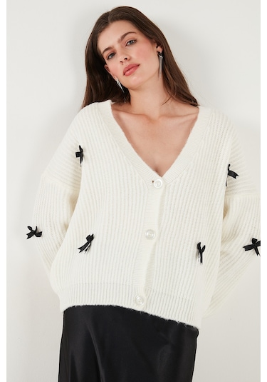 Lela Oversize Fit V Yaka Fiyonk Detaylı Düğmeli Bayan Hırka 4615577 Ekru
