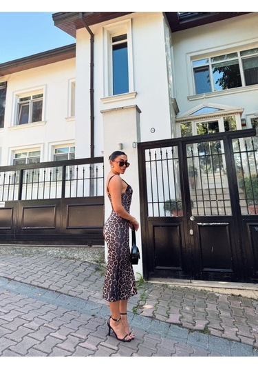 Kadın Dalgıç Kumaş Dijital Leopar Baskılı Midi Boy Elbise Çok renkli