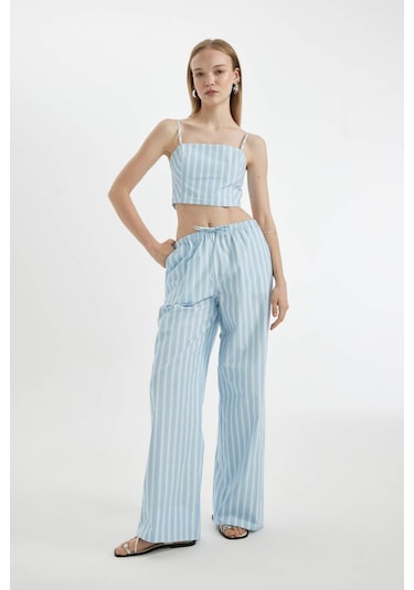 DeFacto Coool Çizgili Poplin Askılı Bluz D3517AX24HSBE196