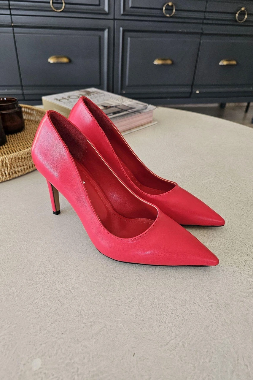 10 1814 Topukla Kadın İnce Topuklu Stiletto Ayakkabı Kırmızı Deri