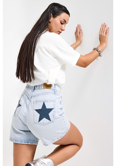 Itsbasic Kadın Ice T1-4s6-3 Mom Fit Parlak Taşlı Yıldız Baskılı Özel Tasarım Denim Şort Ice Rengi