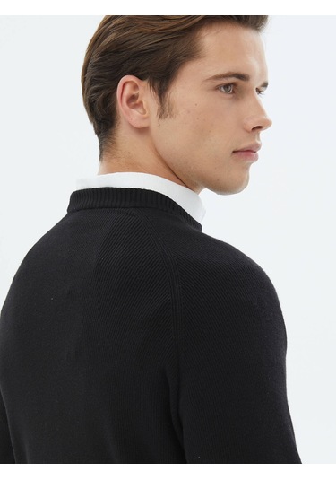 Kip Siyah Bisiklet Yaka Desenli Triko Çok Renkli