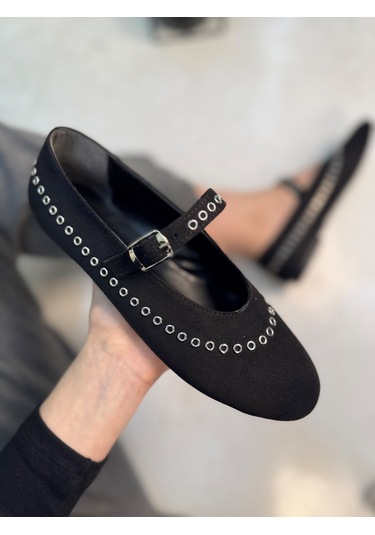 Günlük Süet Kadın Babet Bantlı Lastik Tokalı Zımbalı Metal Halka Detaylı Hafif Rahat Ayakkabı 305 Siyah