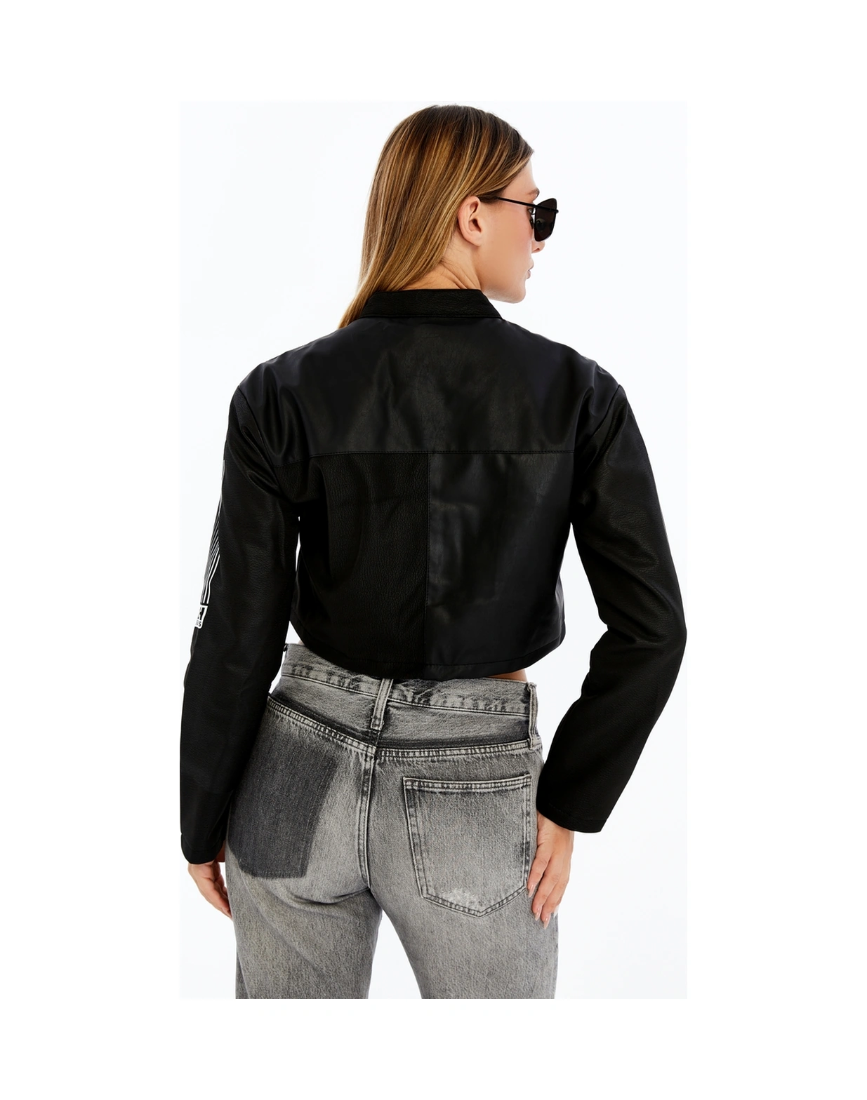 Kadın Crop Deri Ceket Renkli Baskılı Motorcu Stil Mont - Kısa Ceket Çok Renkli Mont - Hakim Yaka Siyah