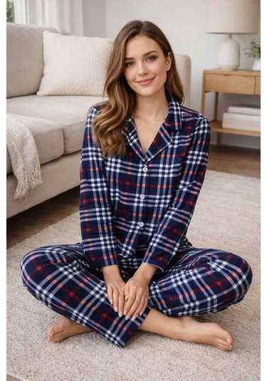 Tenra Kadın Pijama Takımı Boydan Düğmeli Likralı Viskos Kumaş Lacivert