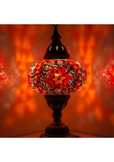 Dekoratif ÇALIŞMA MASASI İÇİN ABAJUR DESENLİ RENKLİ MOZAİK LAMBA